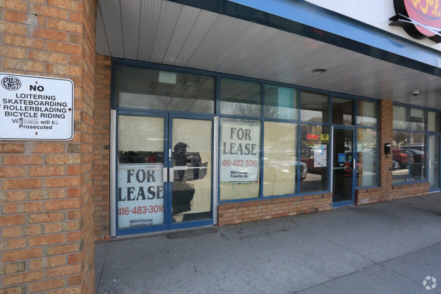 75-105 Bayly St W, Ajax, ON à louer - Photo du bâtiment - Image 3 de 15