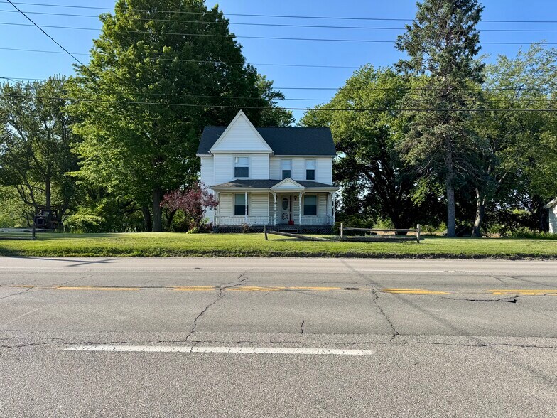 3487 N Ridge Rd, Perry, OH à vendre - Photo du bâtiment - Image 2 de 95