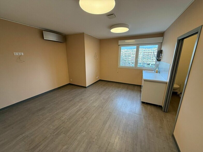 3 Boulevard Albert Charrier, Aix-en-Provence for lease - Building Photo - Image 3 of 11