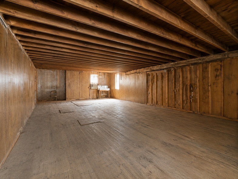 212 N Liberty St, Jackson, TN for sale - Building Photo - Image 2 of 11