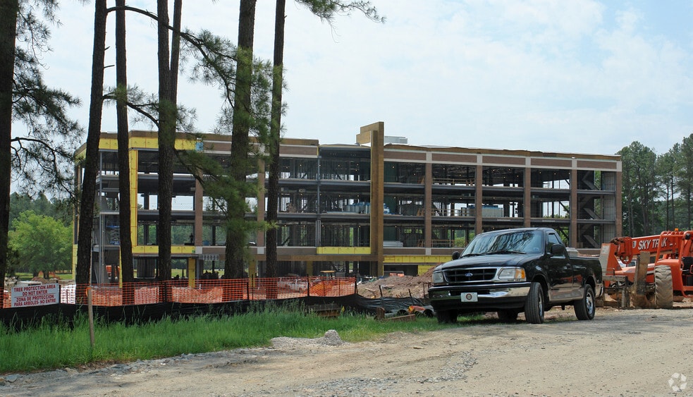243 Institute Dr, Durham, NC for lease - Building Photo - Image 2 of 8