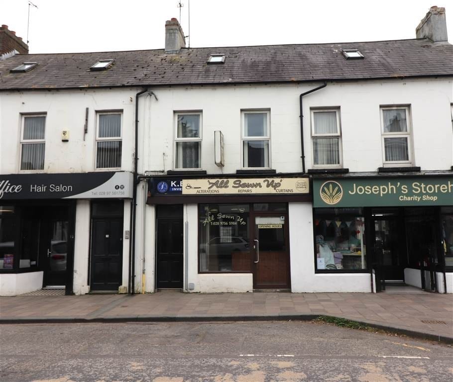 5 Main St, Ballynahinch à louer Photo principale- Image 1 de 2