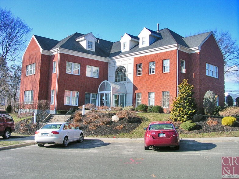 288 Highland Ave, Cheshire, CT for lease - Building Photo - Image 1 of 38