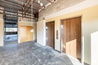 3745 Broadway, Fort Myers, FL for lease Interior Photo- Image 1 of 6