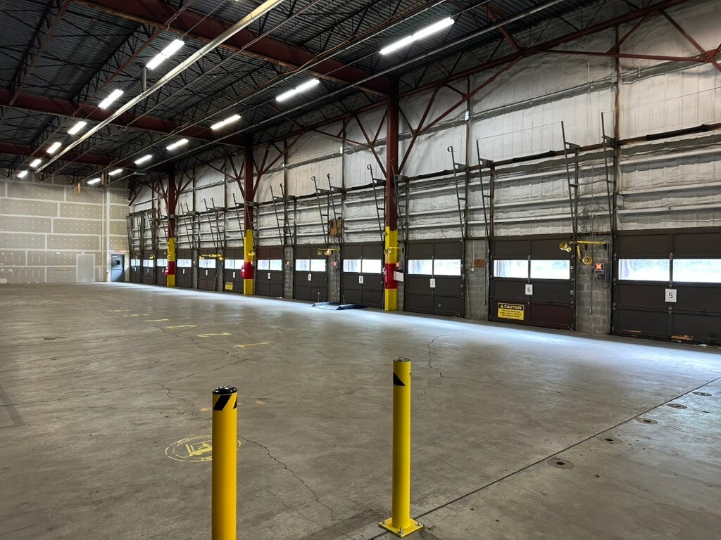 600 Brighton St, Bethlehem, PA for lease Interior Photo- Image 1 of 11