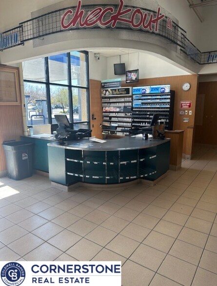 1010 Cy Ave, Casper, WY à louer - Photo intérieure - Image 3 de 10