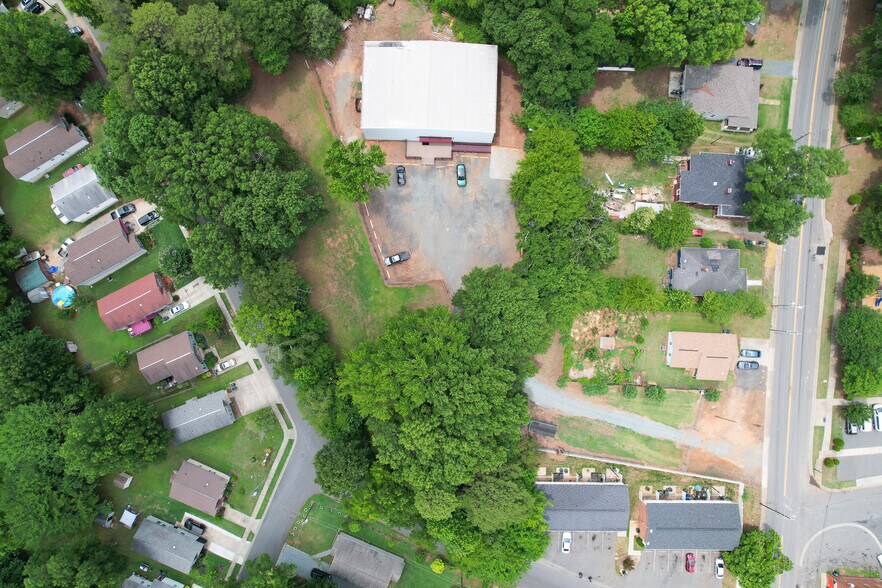 4409 Hovis Rd, Charlotte, NC à vendre - Photo du bâtiment - Image 3 de 29