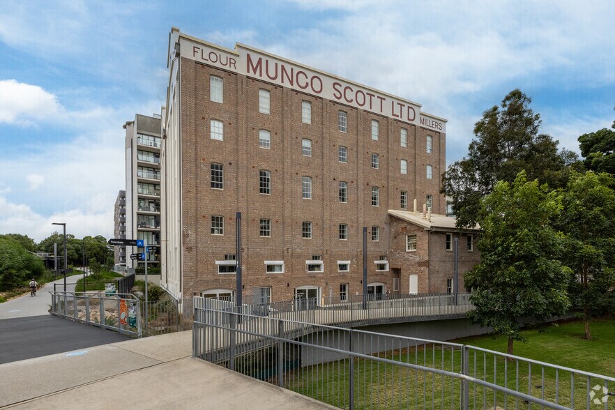 18 Flour Mill Way, Summer Hill Inner West à louer - Photo du bâtiment - Image 3 de 6