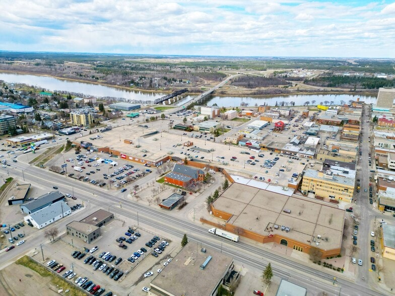 1403 Central Ave, Prince Albert, SK à vendre - Photo du bâtiment - Image 1 de 1