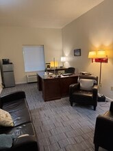 606 York St, Gettysburg, PA for lease Interior Photo- Image 1 of 1