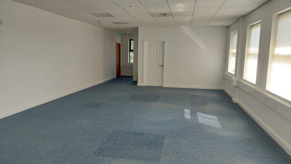 Heol Y Twyn, Pontyclun à louer - Photo du bâtiment - Image 3 de 7
