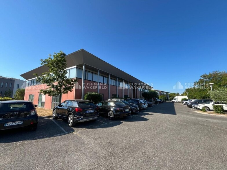 Office in Marseille for sale - Building Photo - Image 3 of 35