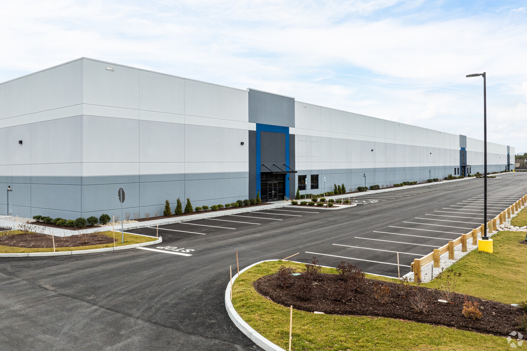 900 Bedford St, Bridgewater, MA for sale Primary Photo- Image 1 of 2