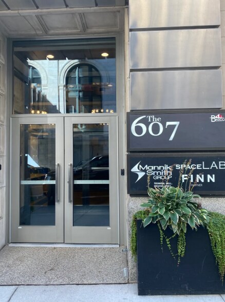 607 Shelby St, Detroit, MI à louer - Photo du bâtiment - Image 3 de 82