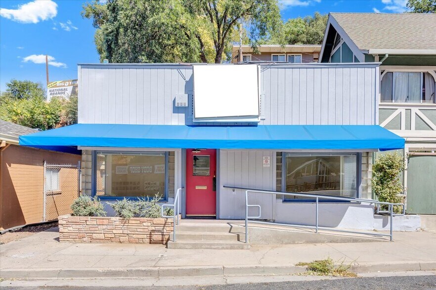 310 W Stockton St, Sonora, CA à vendre - Photo du bâtiment - Image 2 de 39