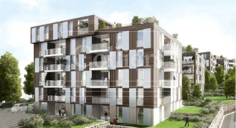 Retail in Marseille for lease - Building Photo - Image 1 of 9