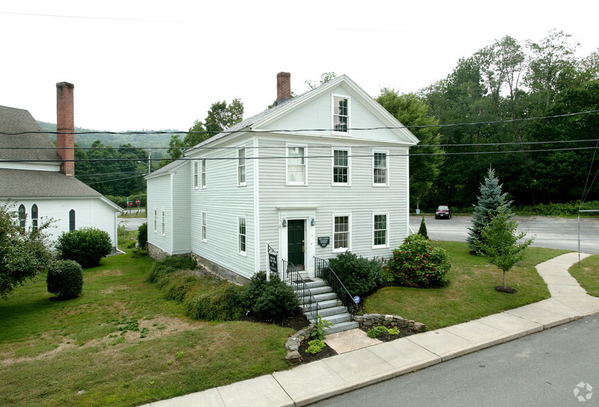 7 Church St N, New Hartford, CT à vendre - Photo principale - Image 1 de 1