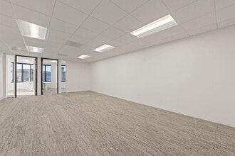 4270 Executive Sq, La Jolla, CA for lease Interior Photo- Image 1 of 6