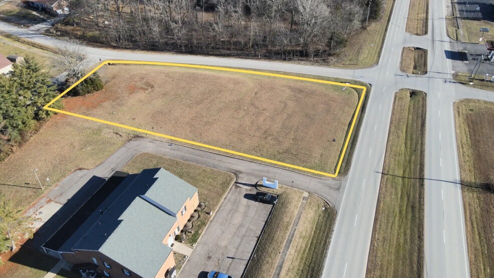 1605 W Lincoln Trail Blvd, Radcliff, KY for sale - Building Photo - Image 2 of 3