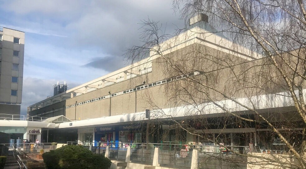 Cwmbran, Cwmbran à vendre - Photo du bâtiment - Image 2 de 4