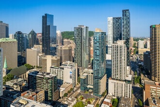 435 Boul René-Lévesque O, Montréal, QC - Aérien  Vue de la carte