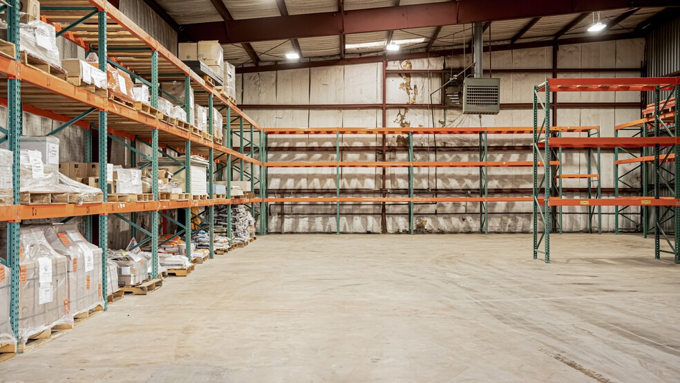9201 Brown Ln, Austin, TX for lease - Building Photo - Image 3 of 15