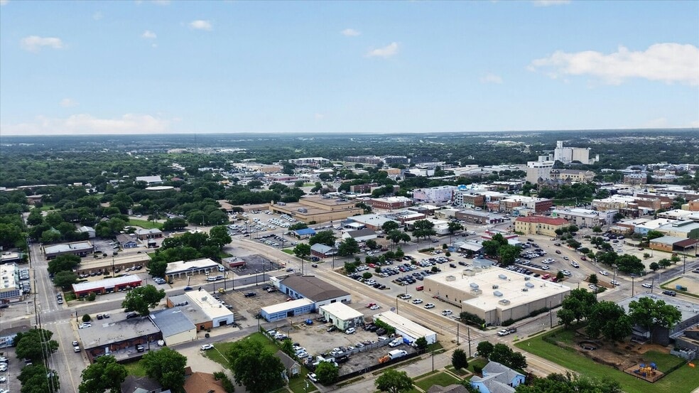 220-222 W Parkway St, Denton, TX for sale - Aerial - Image 3 of 7