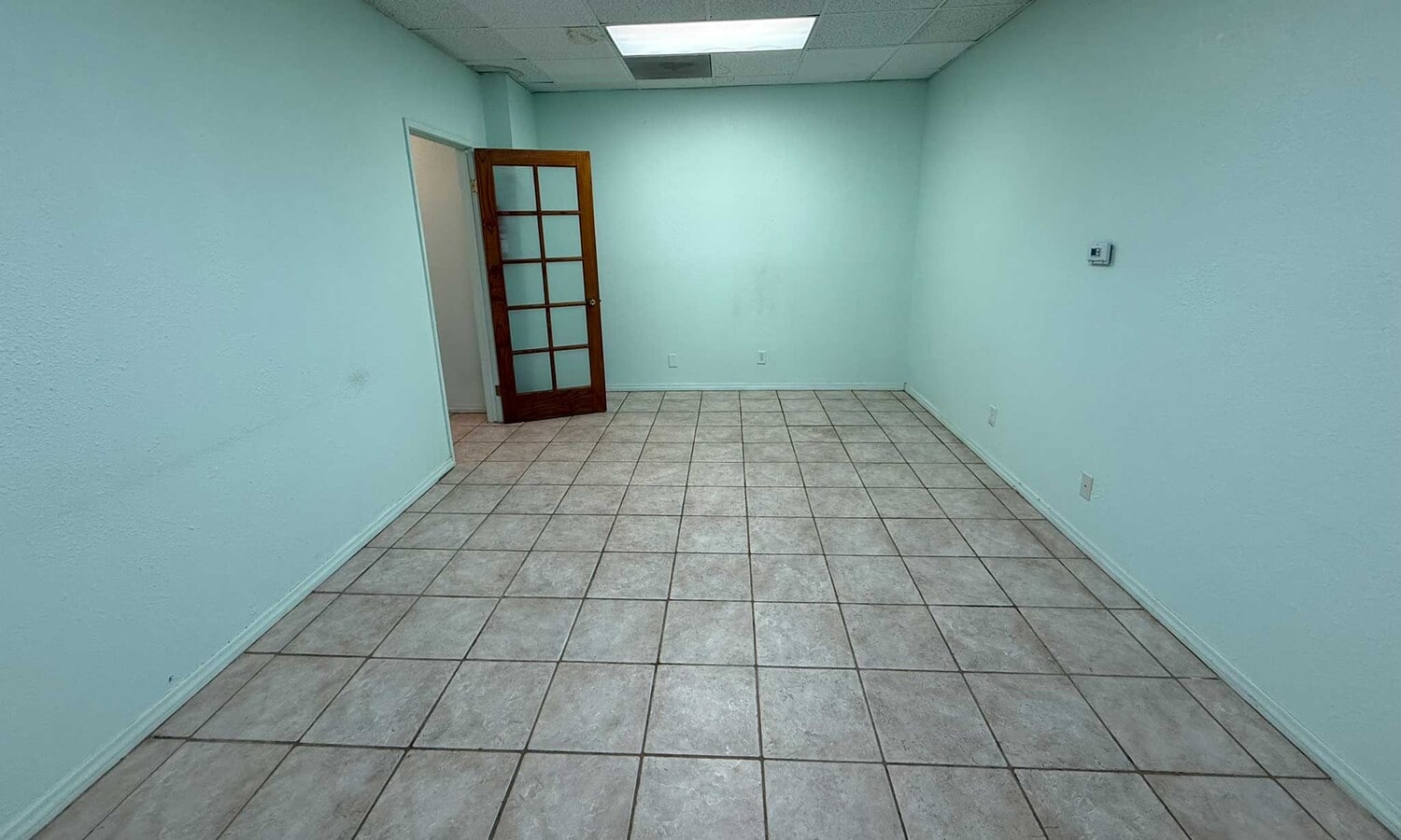 2440 S Hacienda Blvd, Hacienda Heights, CA 91745 - Unité 114 - - Photo intérieure - Image 2 of 2