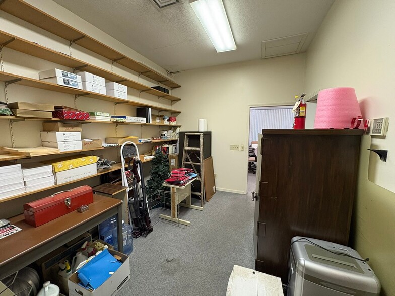 1008 E Lincoln Hwy, New Haven, IN for sale - Building Photo - Image 2 of 11