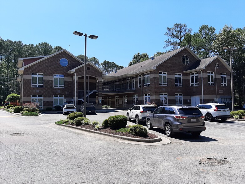 1709 Legion Rd, Chapel Hill, NC for lease - Building Photo - Image 1 of 35