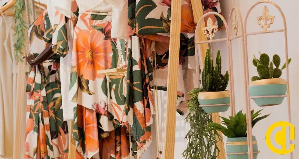 Retail in Lyon for lease - Interior Photo - Image 1 of 1