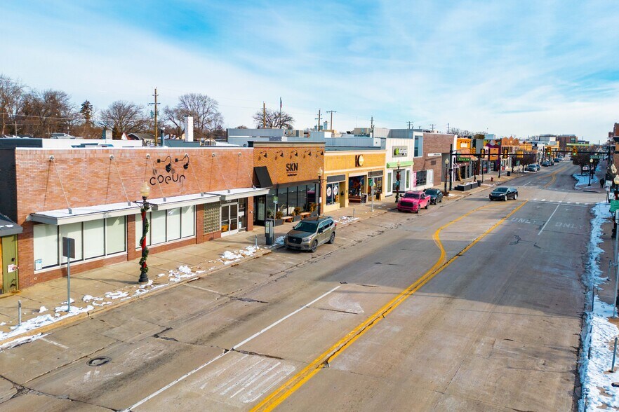 330 W 9 Mile Rd, Ferndale, MI à louer - Photo intérieure - Image 2 de 2