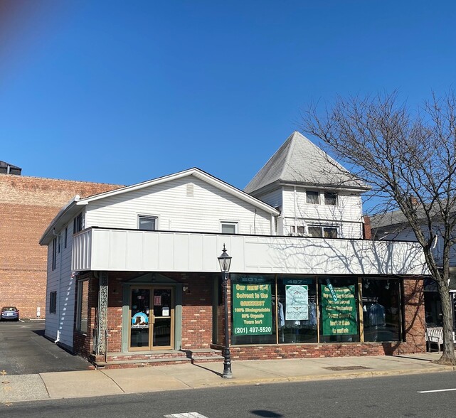 349 Broadway, Westwood, NJ for sale - Primary Photo - Image 1 of 1