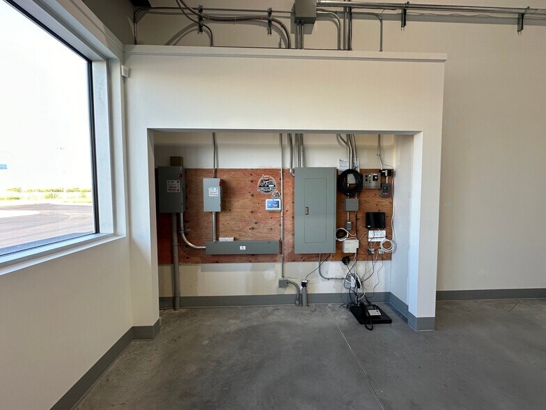 5539 St Ernest-Cormier, Laval, QC à louer - Photo du bâtiment - Image 3 de 18