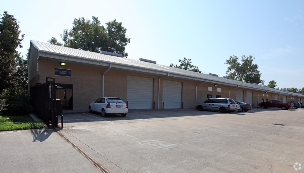 6111 Milwee St, Houston, TX for lease - Building Photo - Image 3 of 20