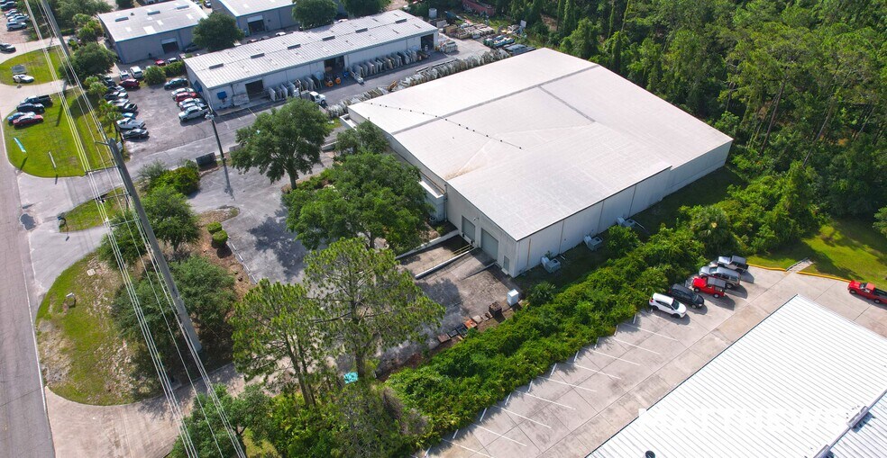 15 Hargrove Grade, Palm Coast, FL for lease - Building Photo - Image 2 of 3