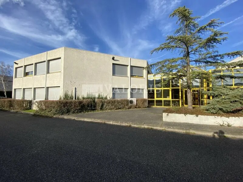 379 Rue De La Dombes, Miribel à louer Photo du bâtiment- Image 1 de 5