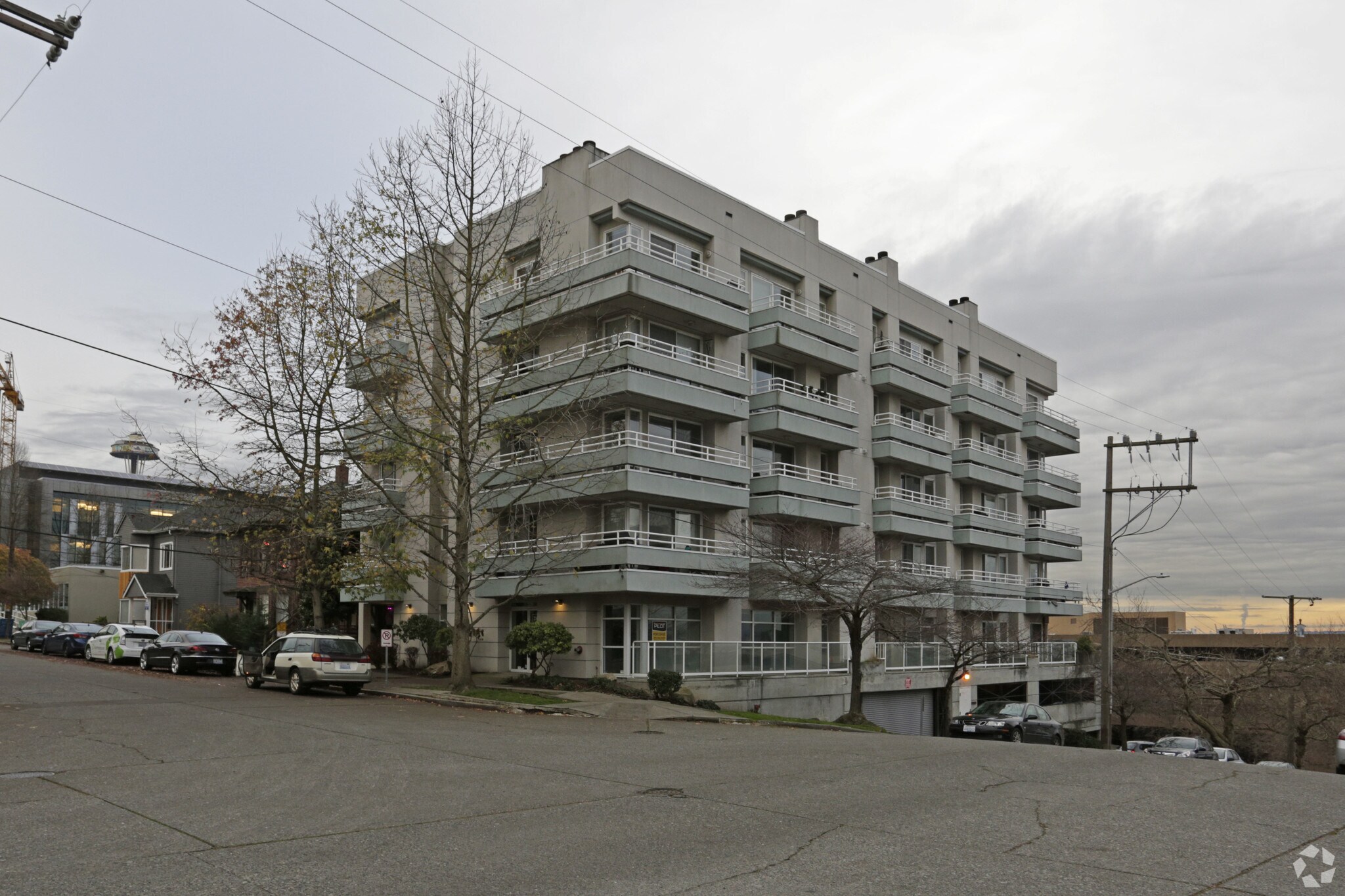 323-325 Republican St, Seattle, WA for lease Building Photo- Image 1 of 3