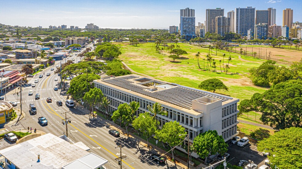 614 Kapahulu Ave, Honolulu, HI for lease - Aerial - Image 2 of 18