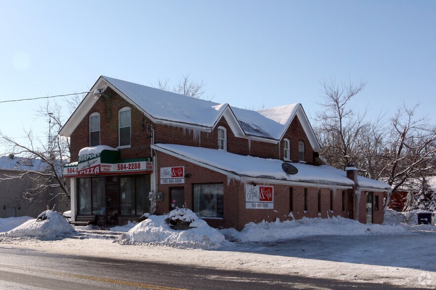 15388 Airport Rd, Caledon, ON à vendre - Photo du bâtiment - Image 2 de 2
