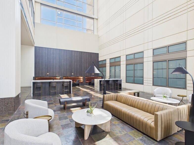 12400 Coit Rd, Dallas, TX à louer - Photo du bâtiment - Image 2 de 54