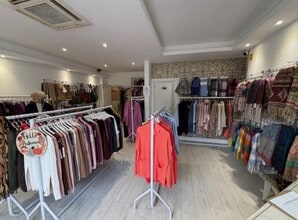 4 Dane Rd, Seaford à louer Photo intérieure- Image 1 de 2