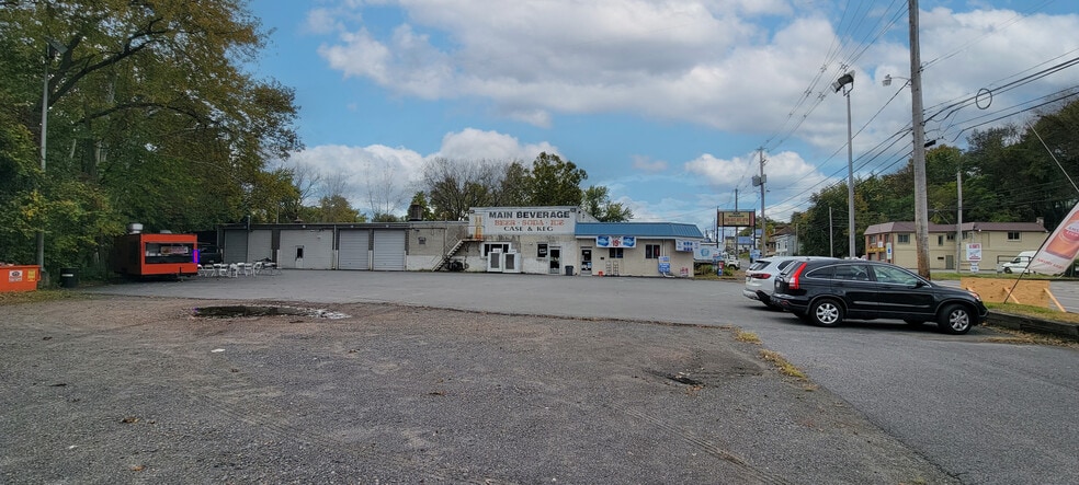 700 E Main St, Plymouth, PA for sale - Building Photo - Image 2 of 8