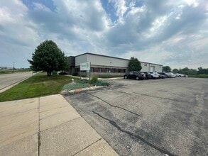 380 Business Park Cir, Stoughton, WI for lease Building Photo- Image 1 of 5