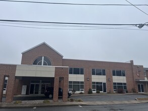 11 N Fayette St, Mercersburg, PA à louer Photo intérieure- Image 2 de 10