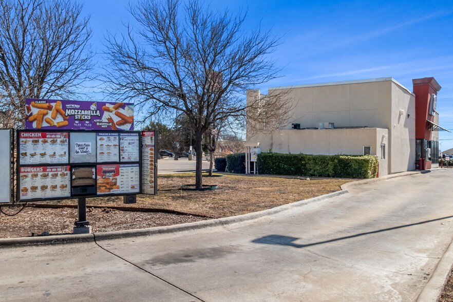 3800 E Elms Rd, Killeen, TX à vendre - Photo du bâtiment - Image 2 de 4