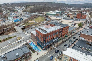 Plus de détails pour 336 Main St, Fitchburg, MA - Coworking à louer