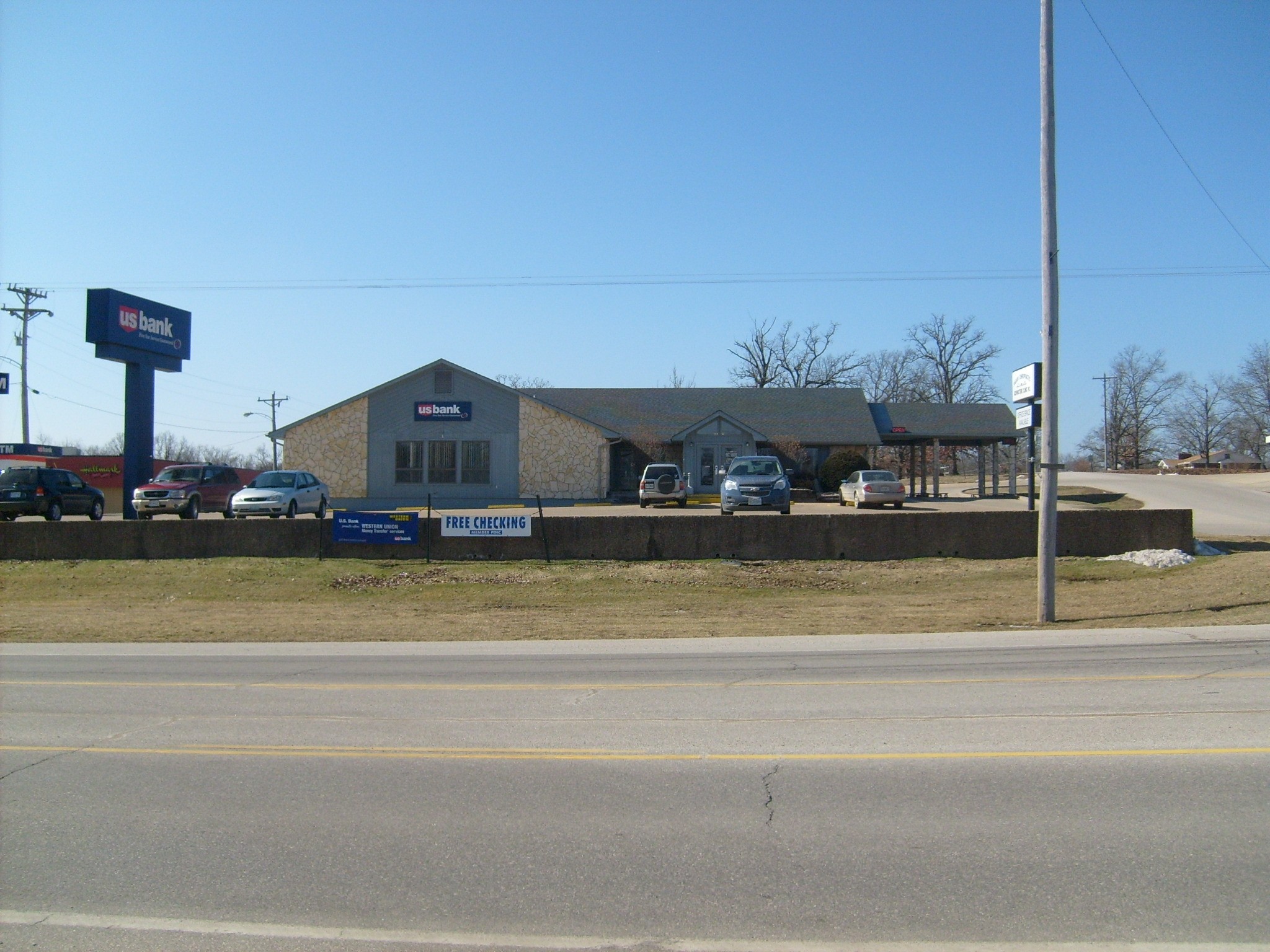 409 N Main St, Laurie, MO for sale Primary Photo- Image 1 of 1