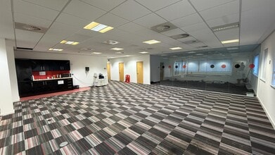 Denmore Rd, Bridge Of Don for lease Interior Photo- Image 2 of 2