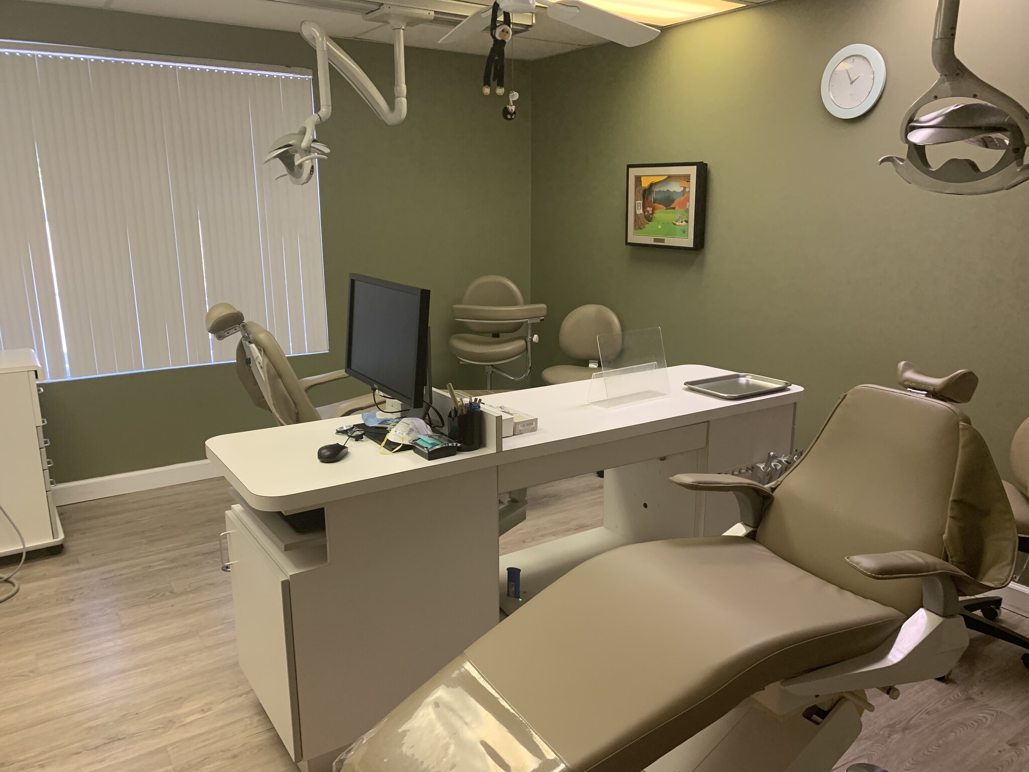 47 Raritan Ave, Highland Park, NJ for lease Interior Photo- Image 1 of 3